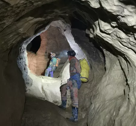 Exploration de la grotte d'Archamps